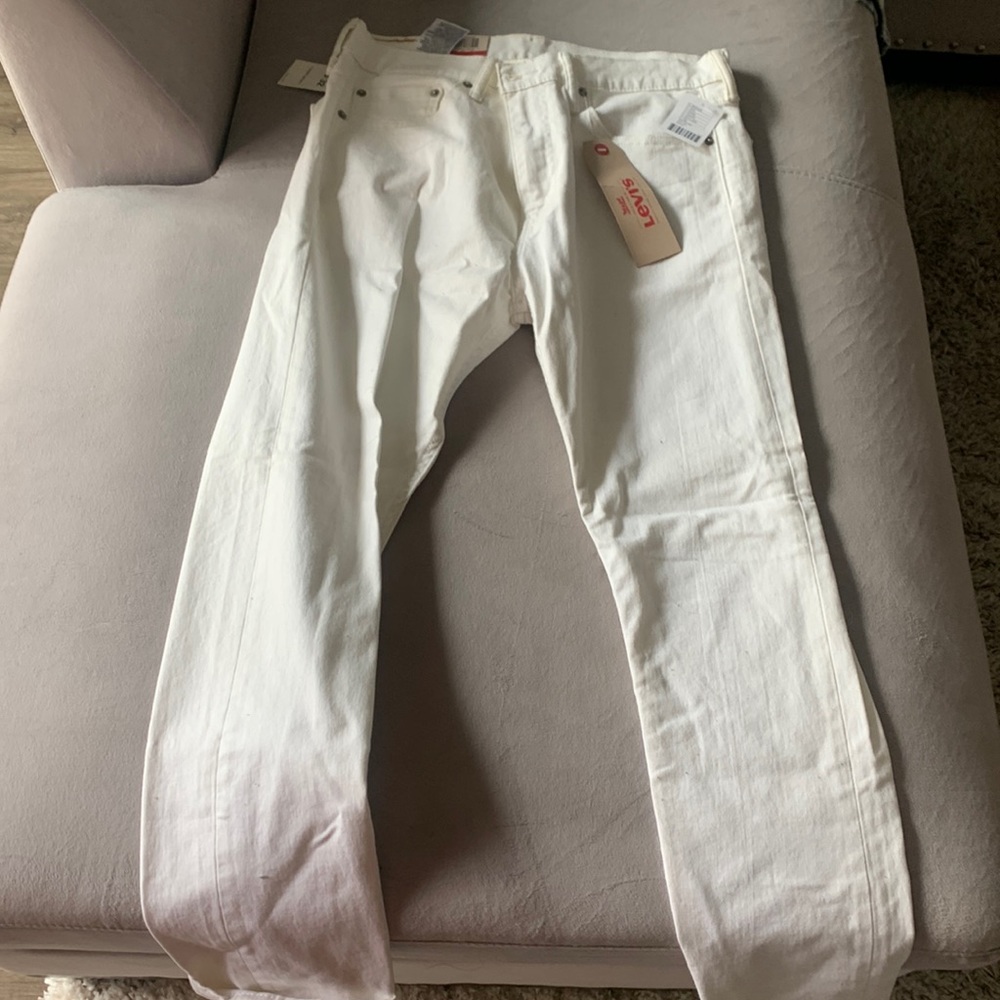 BRAND NEW with tags Levi white jeans